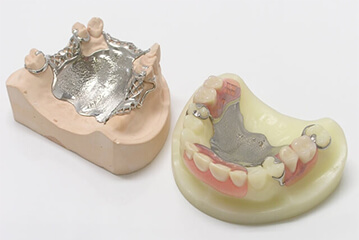 コバルトクロム床